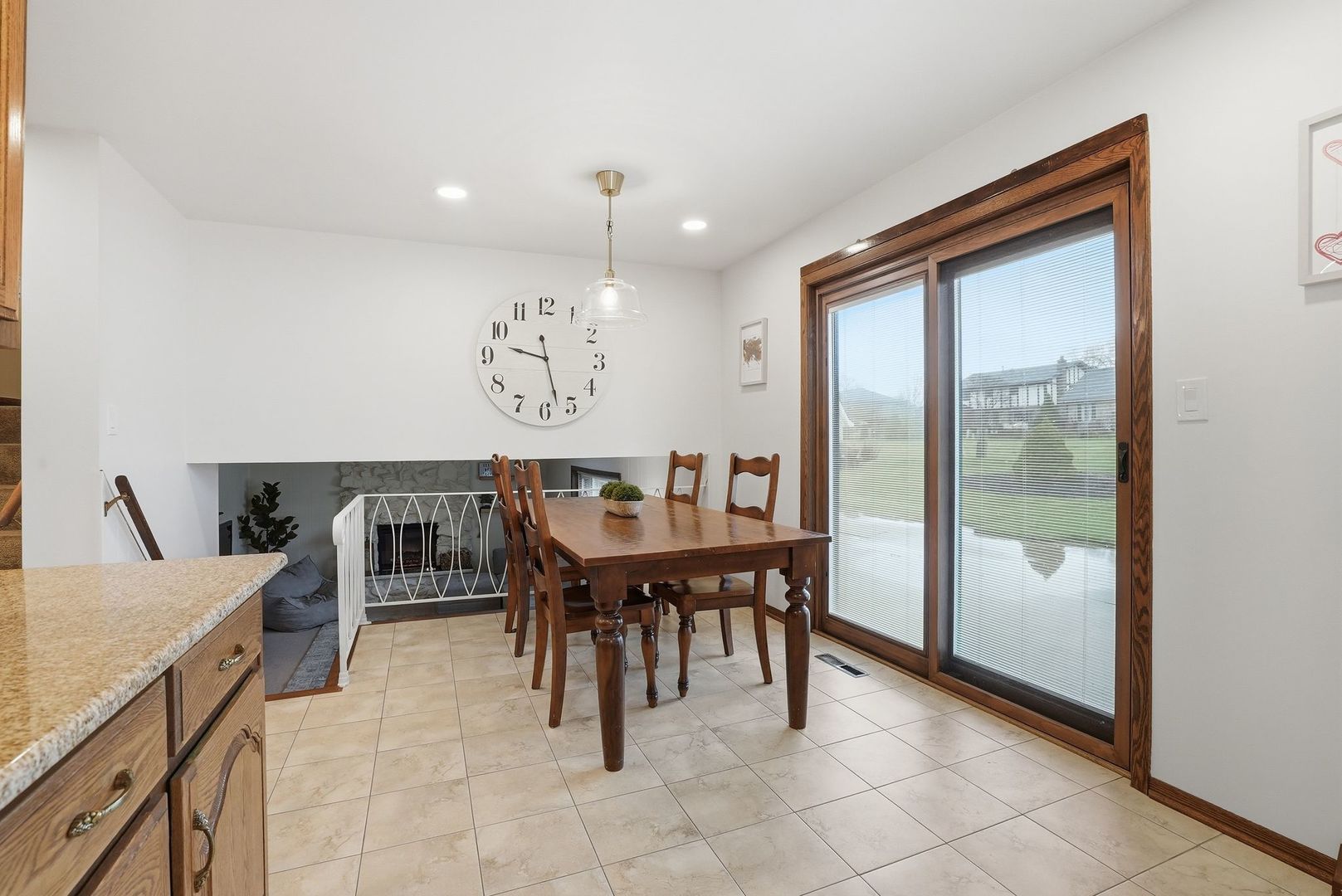 9S315 Cumnor Road Downers Grove, IL 60516 - Photo 8 of 26