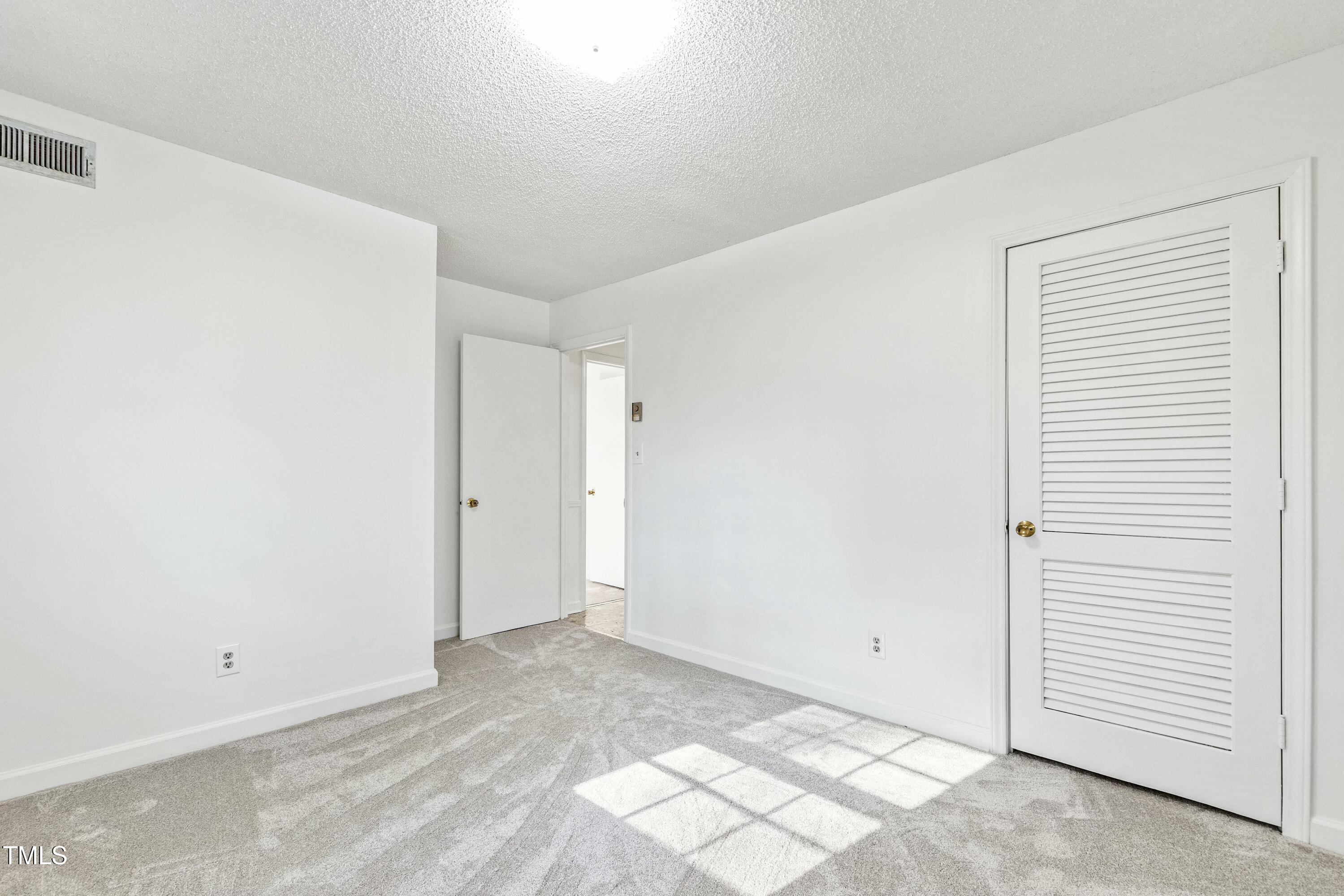 4521 Connell Drive Raleigh, NC 27612 - Photo 40 of 43 tempImageBFIRZV