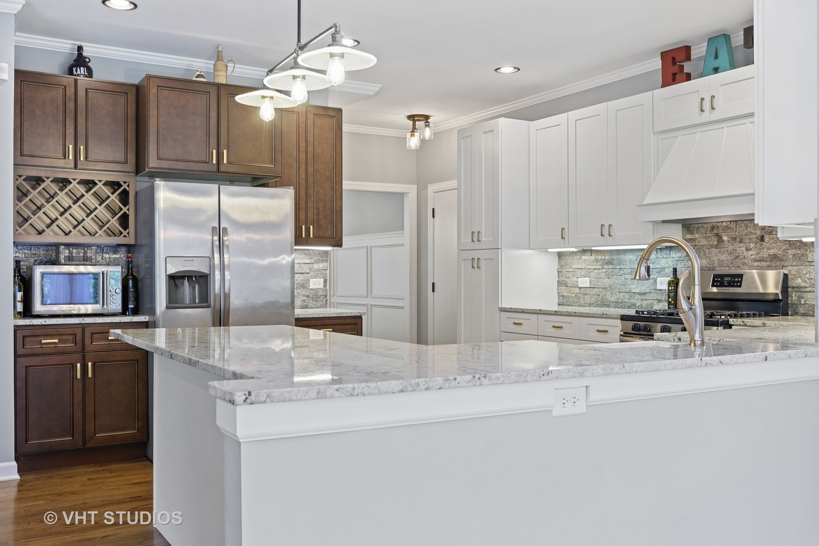 470 Long Hill Road Gurnee, IL 60031 - Photo 11 of 32 a kitchen with stainless steel appliances granite countertop a sink refrigerator and cabinets