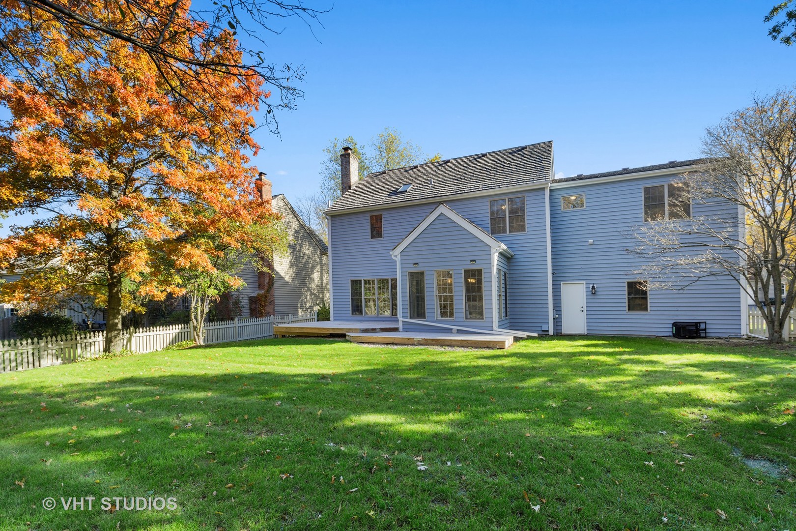 470 Long Hill Road Gurnee, IL 60031 - Photo 31 of 32 a big house with a big yard and large trees