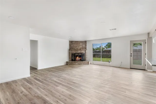 $294,999 | 2403 Heather Street, Highlands, TX 77562