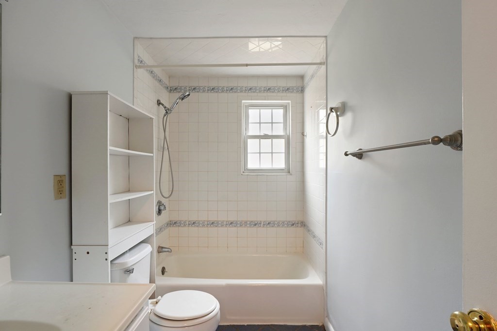 3 Drummer Road, Unit B4 Acton, MA 01720 - Photo 10 of 19 Gallery Image 10