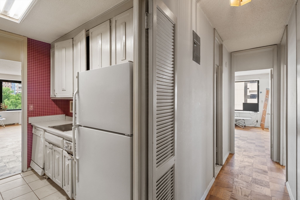 65 East India Row, Unit 6B Boston, MA 02110 - Photo 20 of 28