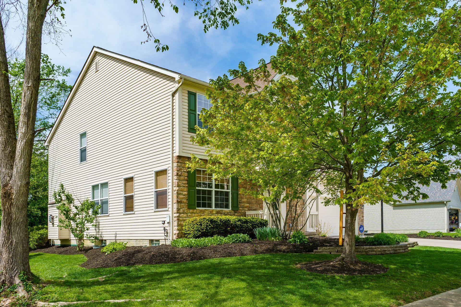 405 Barrington Ridge Pataskala, OH 43062 - Photo 2 of 37 Gallery Image 2