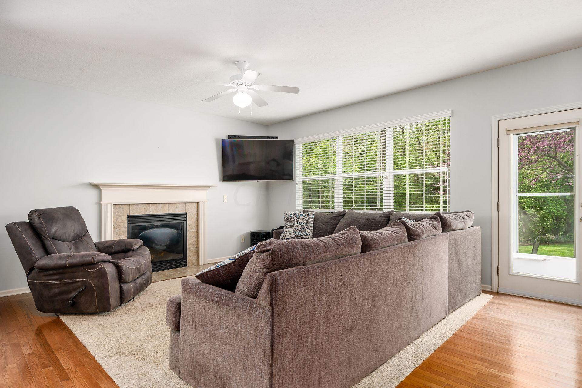 405 Barrington Ridge Pataskala, OH 43062 - Photo 8 of 37 Gallery Image 8