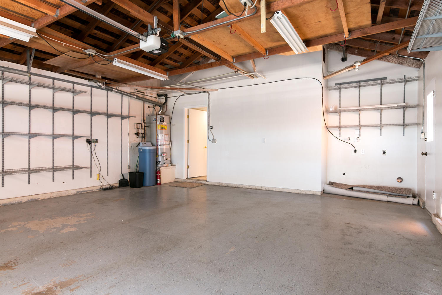 1375 Santa Monica Road Carpinteria, CA 93013 - Photo 24 of 24 Garage