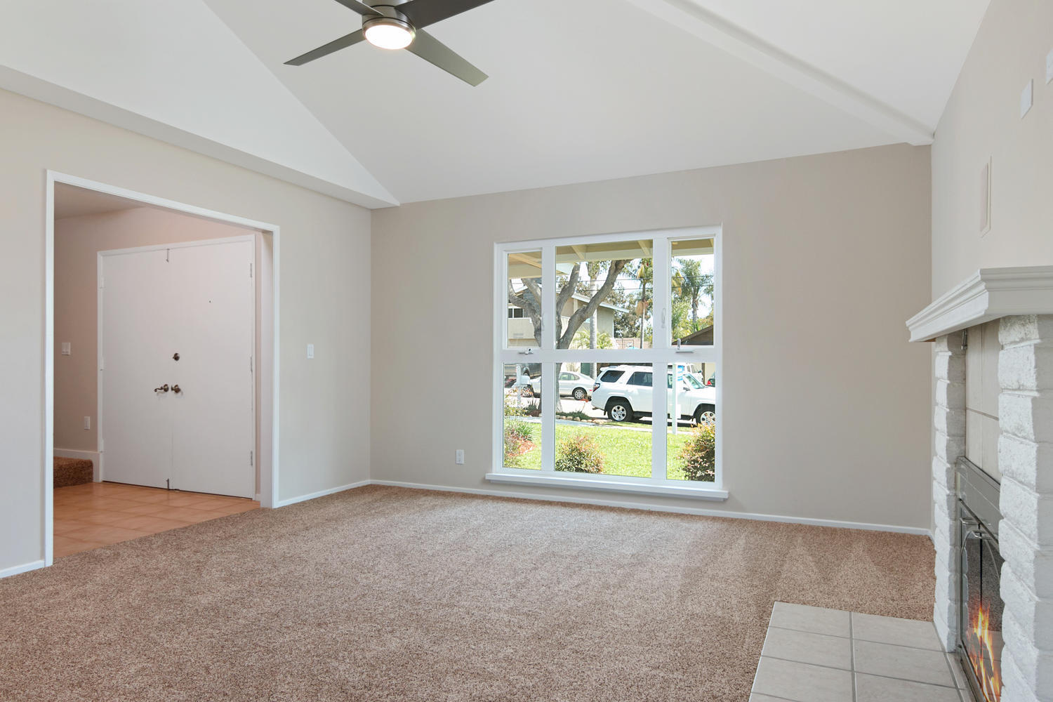 1375 Santa Monica Road Carpinteria, CA 93013 - Photo 6 of 24 LR