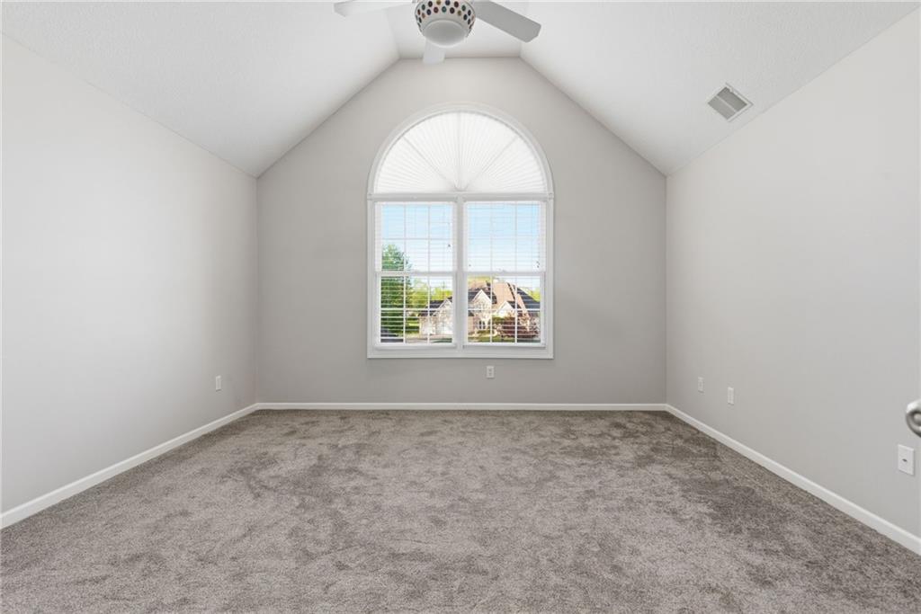 4213 Northeast Kennesaw Ridge Lee's Summit, MO 64064 - Photo 15 of 39