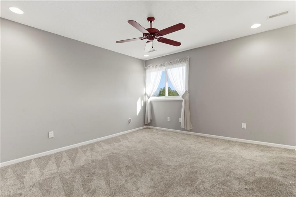 4213 Northeast Kennesaw Ridge Lee's Summit, MO 64064 - Photo 18 of 39
