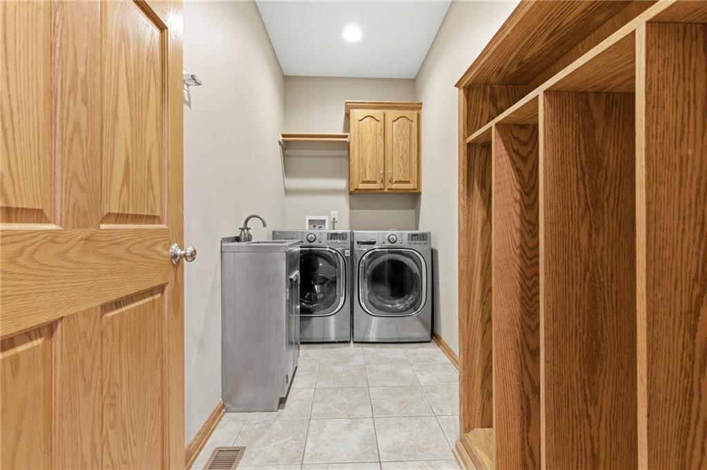4213 Northeast Kennesaw Ridge Lee's Summit, MO 64064 - Photo 21 of 39