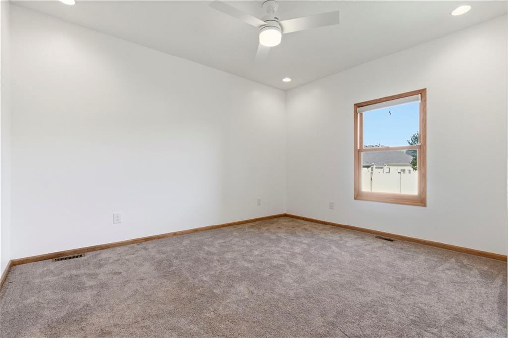 4213 Northeast Kennesaw Ridge Lee's Summit, MO 64064 - Photo 23 of 39