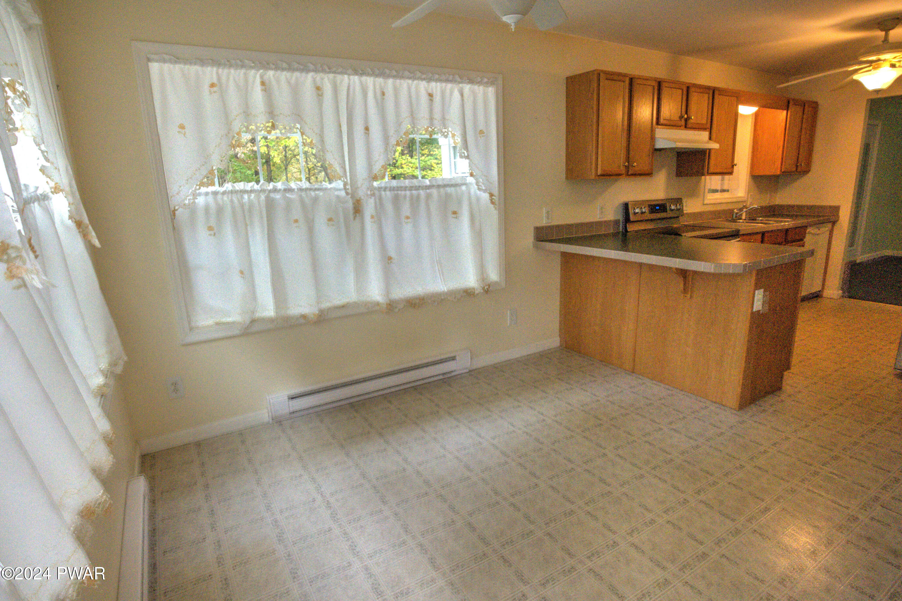 133 Stonehenge Road Milford, PA 18337 - Photo 8 of 31 Kitchen