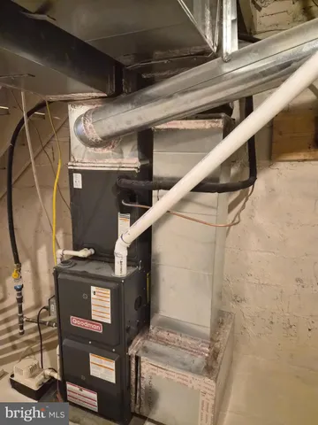 a view of utility room