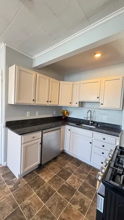 $759,900 | 70 Vale Street, Worcester, MA 01604