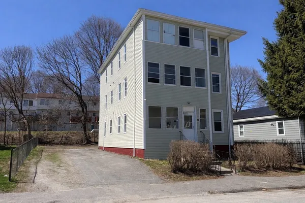 $759,900 | 70 Vale Street, Worcester, MA 01604