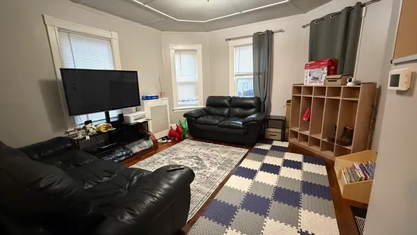 $759,900 | 70 Vale Street, Worcester, MA 01604