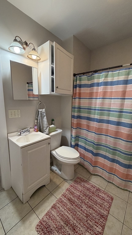 70 Vale Street Worcester, MA 01604 - Photo 6 of 28