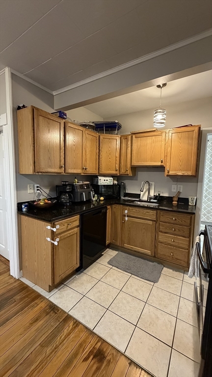 70 Vale Street Worcester, MA 01604 - Photo 7 of 28