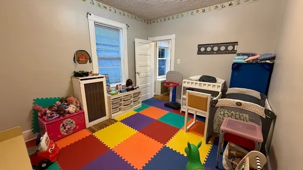 $759,900 | 70 Vale Street, Worcester, MA 01604