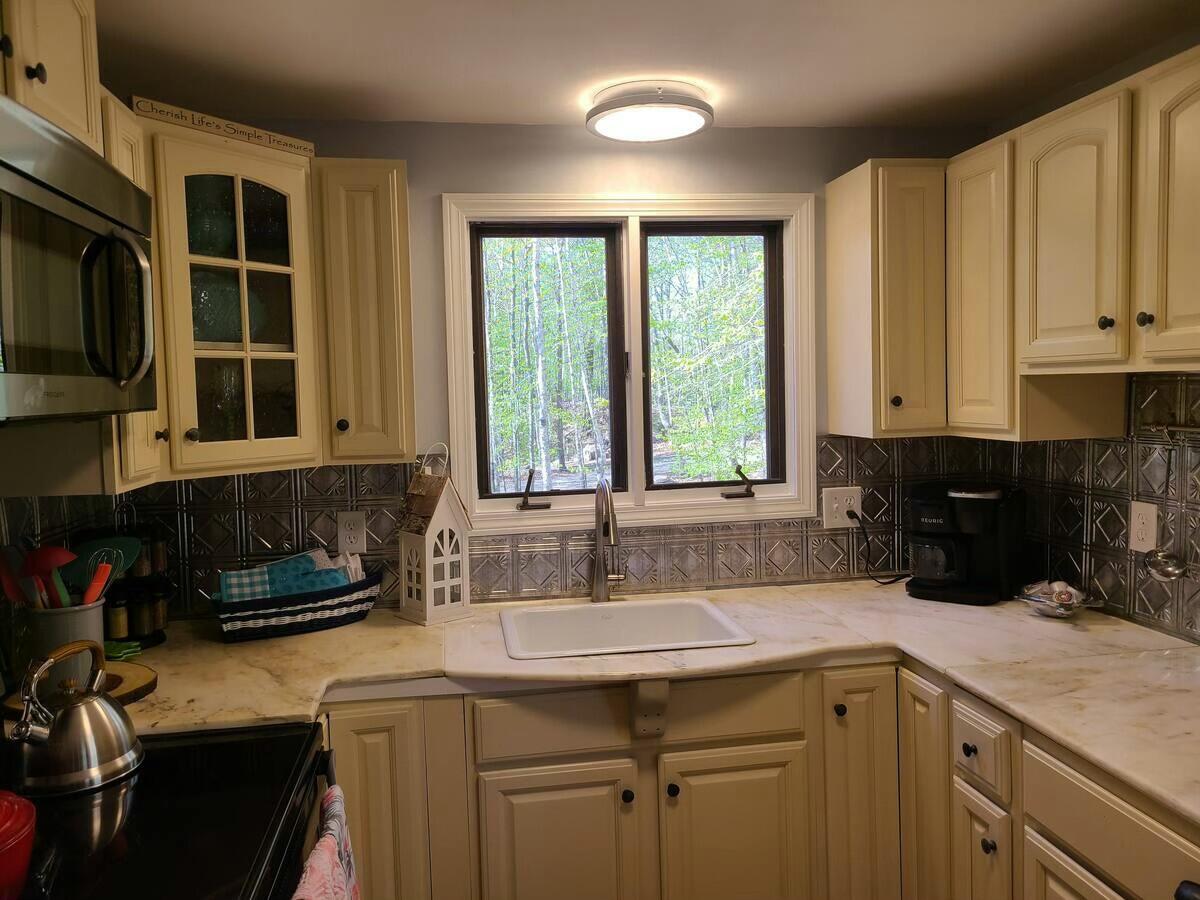 6 Acorn Circle Standish, ME 04084 - Photo 9 of 48 tempImageJKFV1c