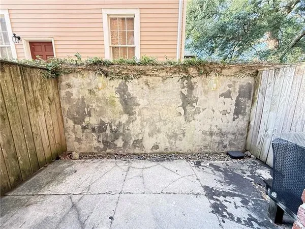$1,500 | 709 Jackson Avenue, Unit 104, New Orleans, LA 70130