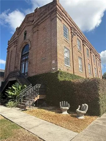 $1,500 | 709 Jackson Avenue, Unit 104, New Orleans, LA 70130