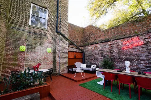 $1,500 | 709 Jackson Avenue, Unit 104, New Orleans, LA 70130