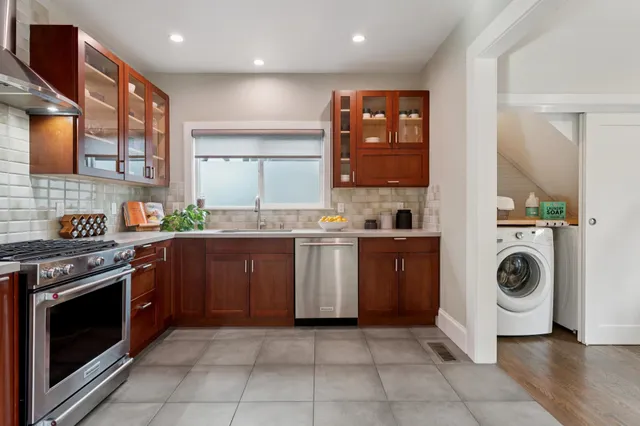 $1,295,000 | 2435 Bonar Street, Berkeley, CA 94702