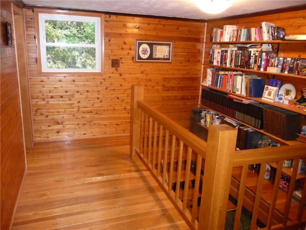 596 Devils Den Road Burgettstown, PA 15021 - Photo 4 of 24