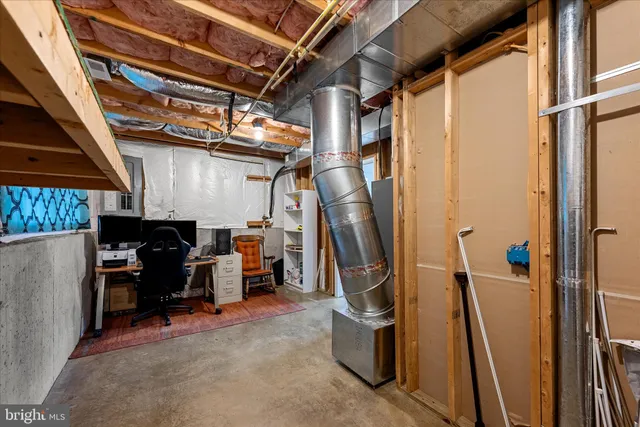 $315,000 | 185 Ford Circle, Inwood, WV 25428