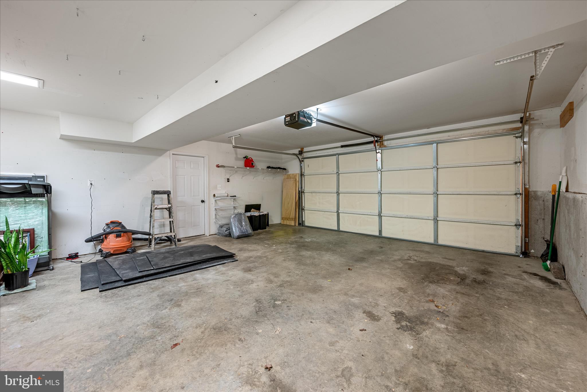 185 Ford Circle Inwood, WV 25428 - Photo 25 of 36 Garage