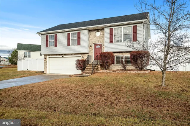 $315,000 | 185 Ford Circle, Inwood, WV 25428