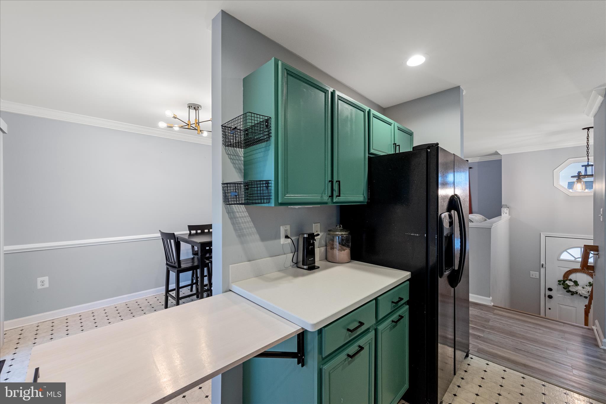 185 Ford Circle Inwood, WV 25428 - Photo 10 of 36 Kitchen