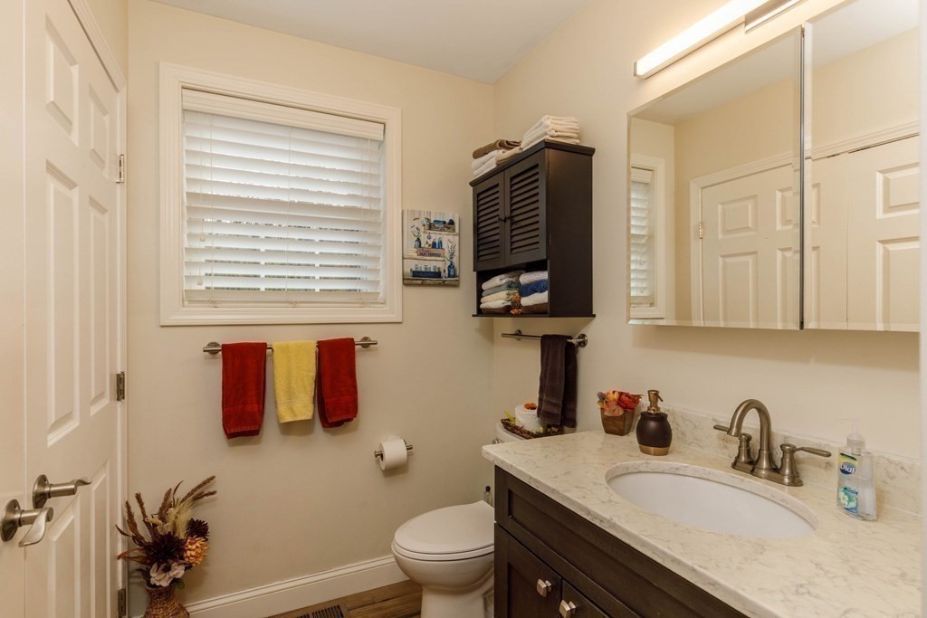 80 West Townsend Road Lunenburg, MA 01462 - Photo 12 of 42