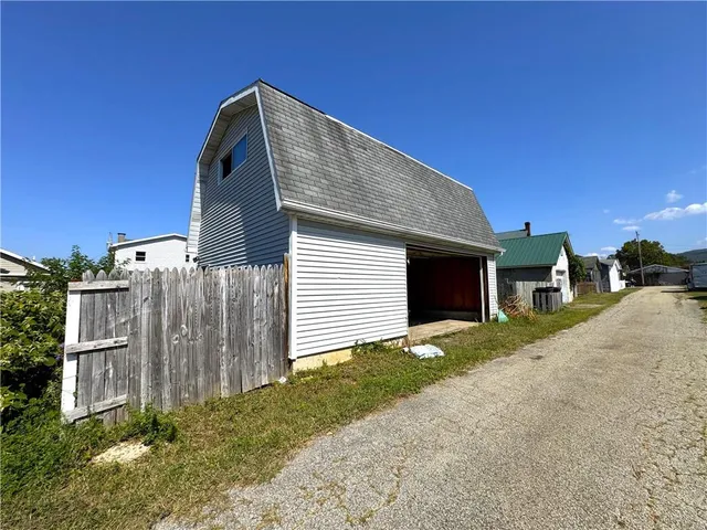 $150,000 | 138 Church Street, Hopwood, PA 15445