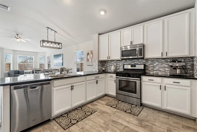 $2,150 | 514 Wincliff Drive, Buda, TX 78610