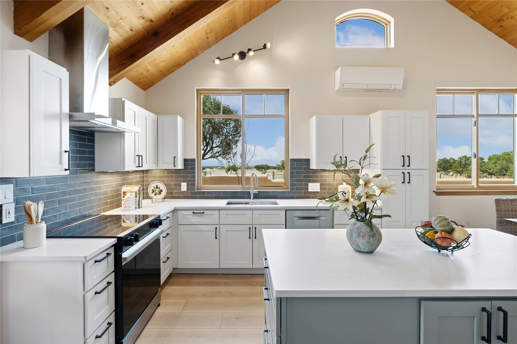 133 Jacinto Road Santa Fe, NM 87508 - Photo 14 of 46