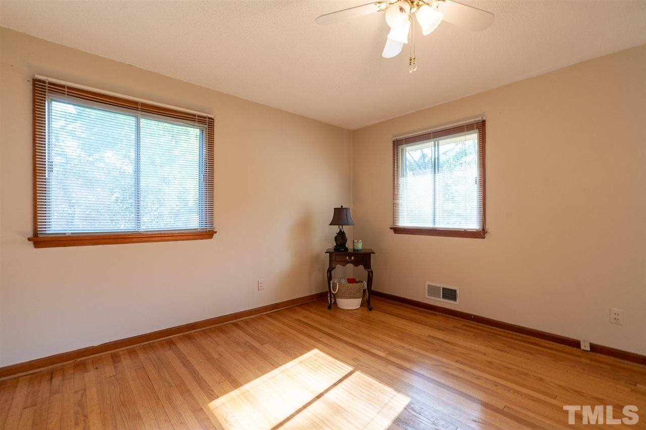 5132 Jeffries Street Raleigh, NC 27606 - Photo 21 of 29 Gallery Image 21