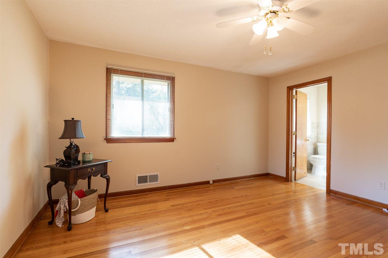 5132 Jeffries Street Raleigh, NC 27606 - Photo 22 of 29 Gallery Image 22