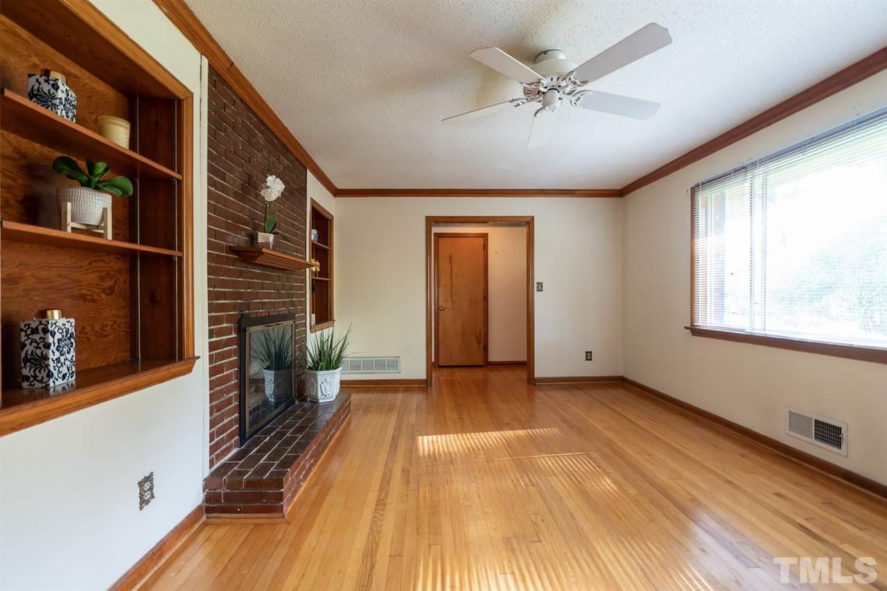 5132 Jeffries Street Raleigh, NC 27606 - Photo 9 of 29 Gallery Image 9