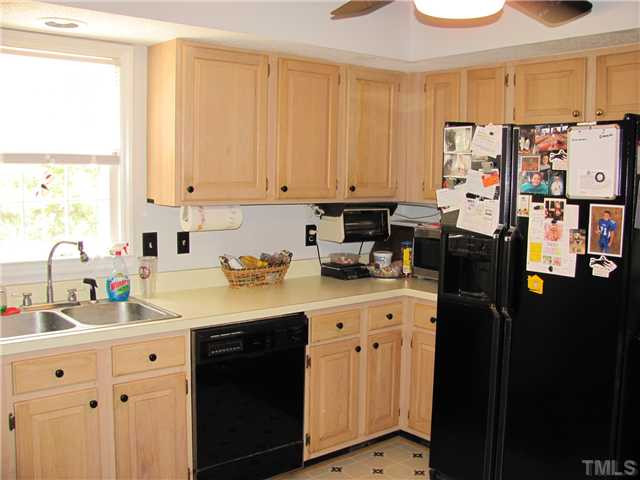7218 Kemp Road Raleigh, NC 27613 - Photo 15 of 23 Kitchen