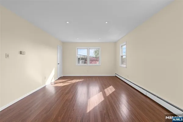 $2,250 | 119 Church Street, Lodi, NJ 07644
