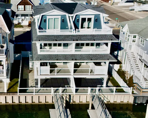 a view of a large building