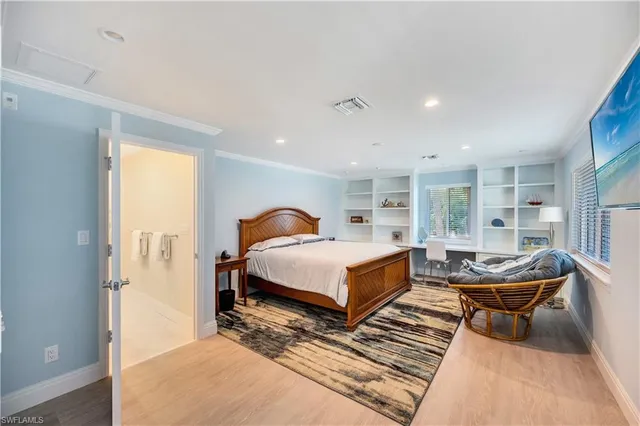 $18,000 | 1065 Gulf Shore Boulevard North, Unit 201, Naples, FL 34102