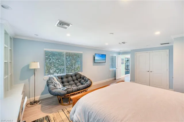 $18,000 | 1065 Gulf Shore Boulevard North, Unit 201, Naples, FL 34102