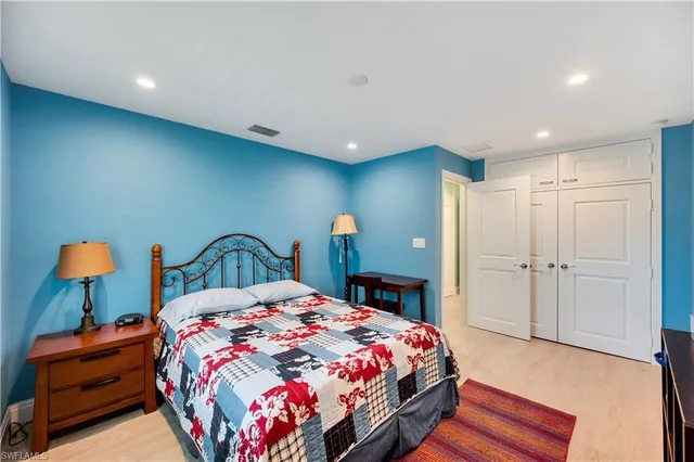 $18,000 | 1065 Gulf Shore Boulevard North, Unit 201, Naples, FL 34102