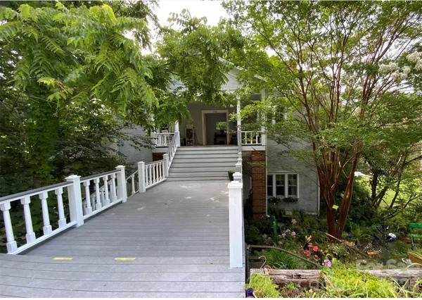 $698,000 | 58 Seminary Street, Saluda, NC 28773