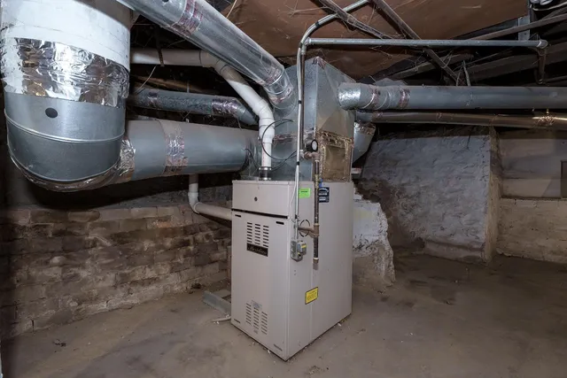 $115,000 | 128 East Belmont Street, Kalamazoo, MI 49001