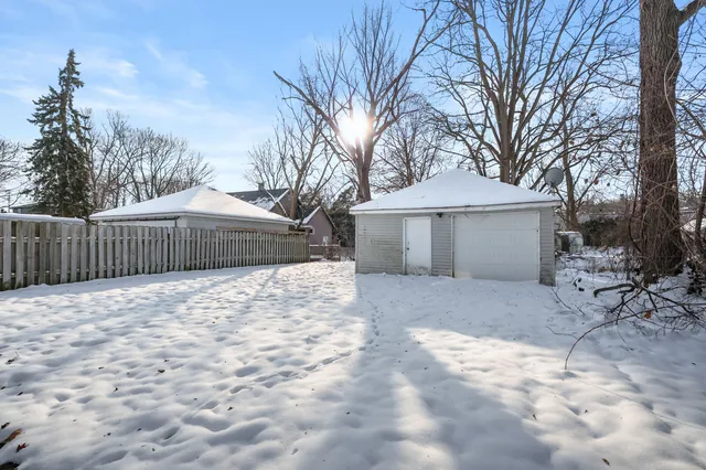 $115,000 | 128 East Belmont Street, Kalamazoo, MI 49001