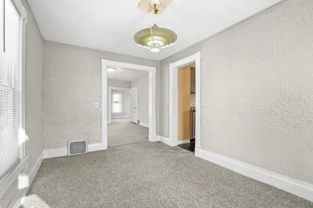 $115,000 | 128 East Belmont Street, Kalamazoo, MI 49001